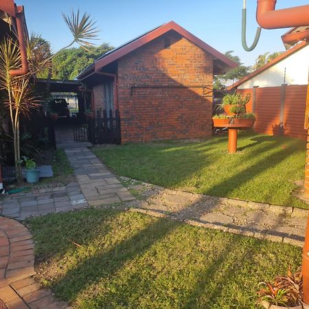 Cassiandra Place Unit 2 Richards Bay Extérieur photo